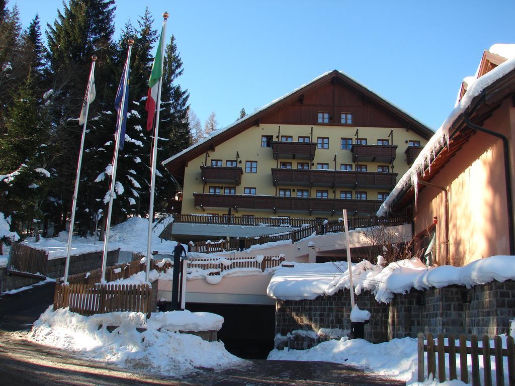 Nevesole Folgarida Resort Aparthotel Εξωτερικό φωτογραφία