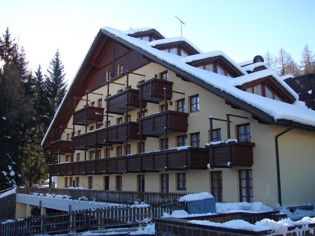 Nevesole Folgarida Resort Aparthotel Εξωτερικό φωτογραφία