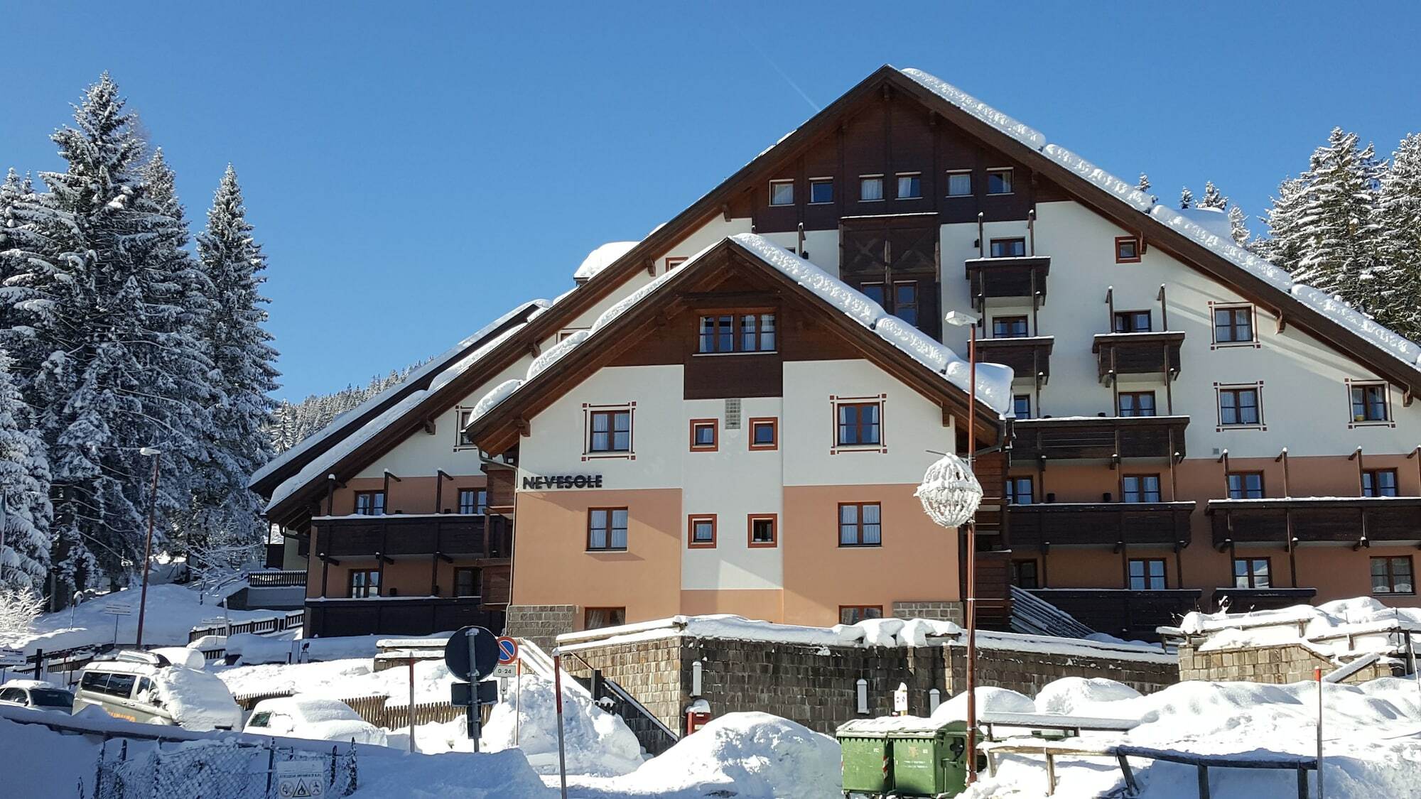 Nevesole Folgarida Resort Aparthotel Εξωτερικό φωτογραφία